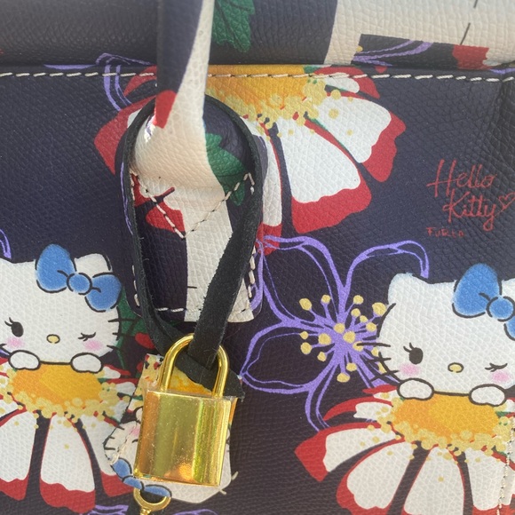 Fun Kitty Statement Bag - Picture 3 of 9